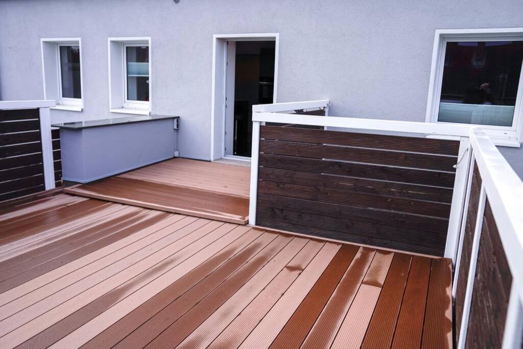 Ht Appartement Nr 2 Greppin Exteriér fotografie