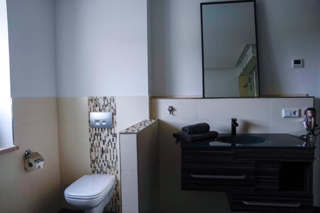Ht Appartement Nr 2 Greppin Exteriér fotografie